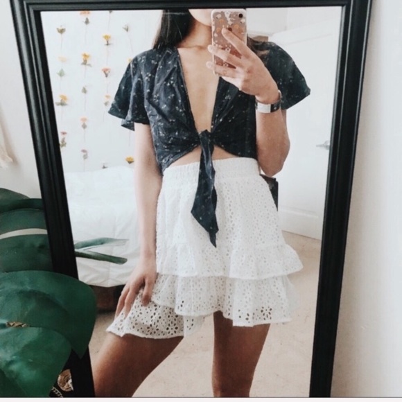 Urban Outfitters Tops - 6 HOUR PRICE DROP • $5 SHIPPING